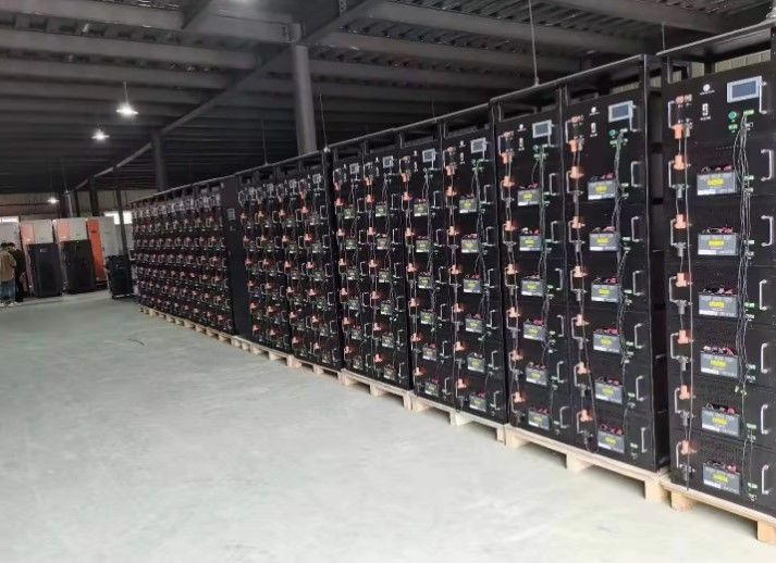ESS 10 Years Life time Outdoor Battery Cabinet 1MWh 5MWh 10MWh 20ft 40ft Container Solar Battery Energy Storage System